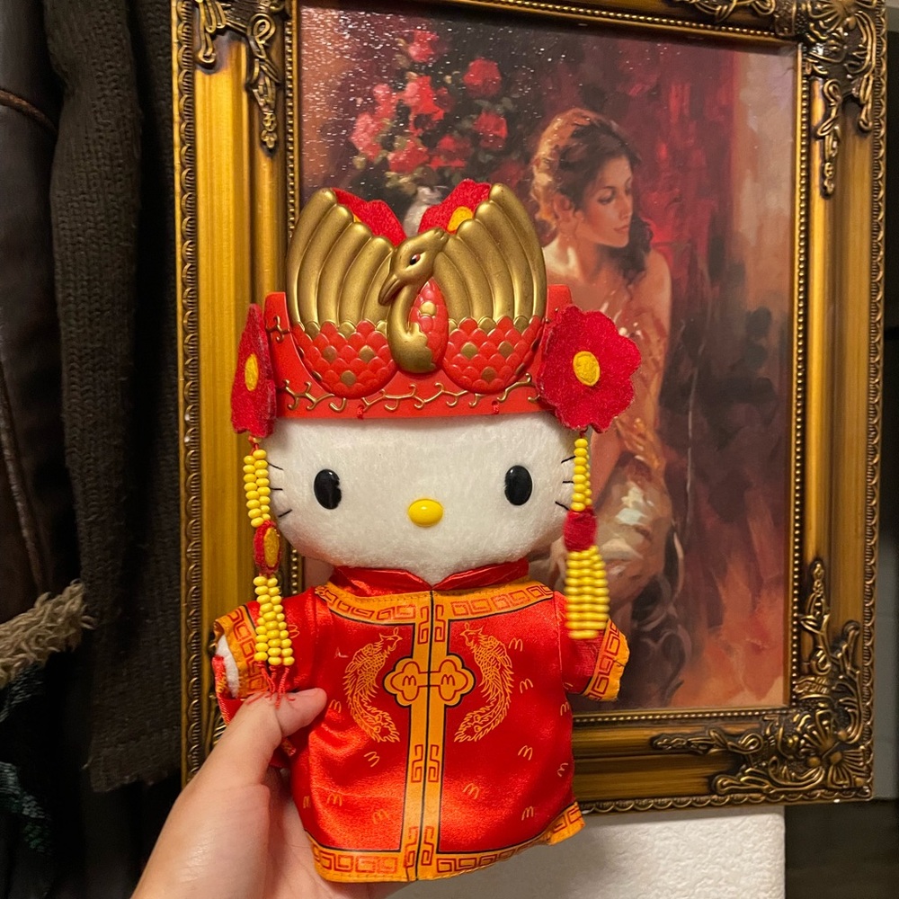(SOLD)Vintage 90’s special edition hello kitty Chinese plush